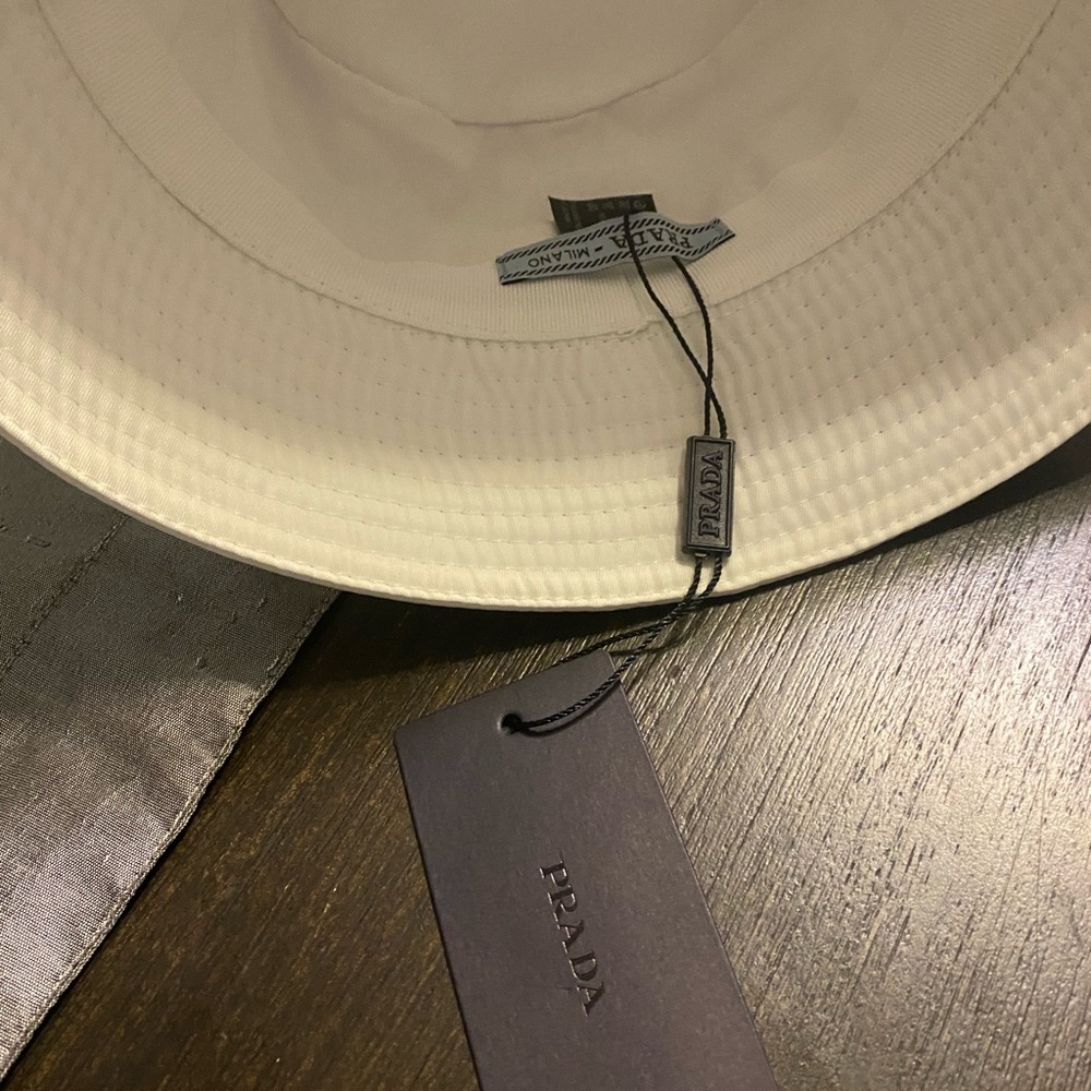 Prada bucket Hat